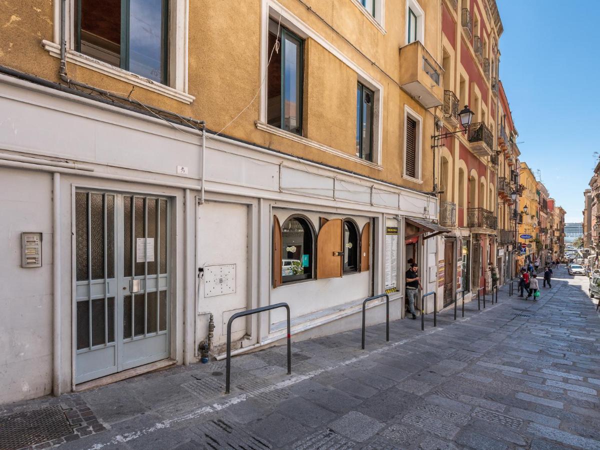 Casa Alla Marina Del Porto Di Cagliari Daire Dış mekan fotoğraf